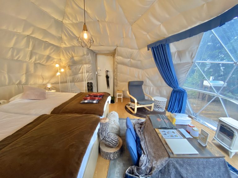 客室全体(入口方向)(2)