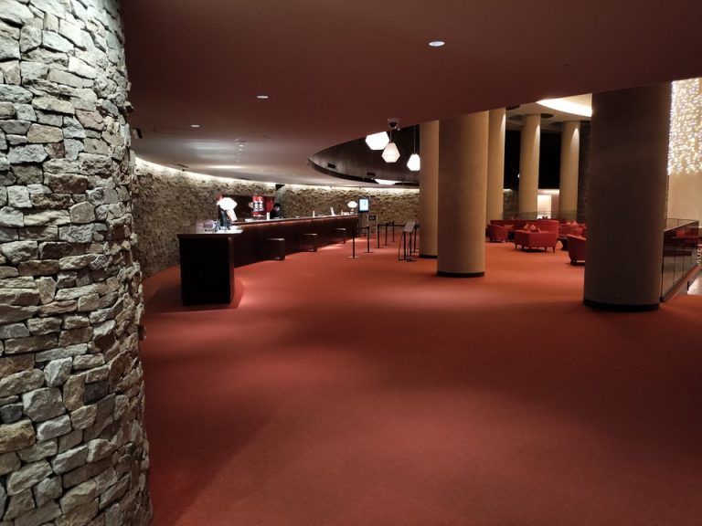 エントランス内観6