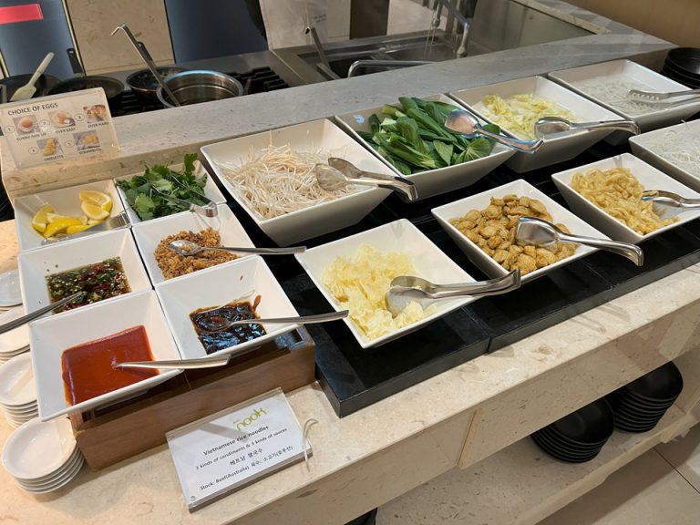 フォーや卵料理が注文できる