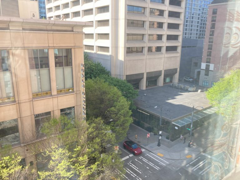 部屋からの眺望(ストリート)