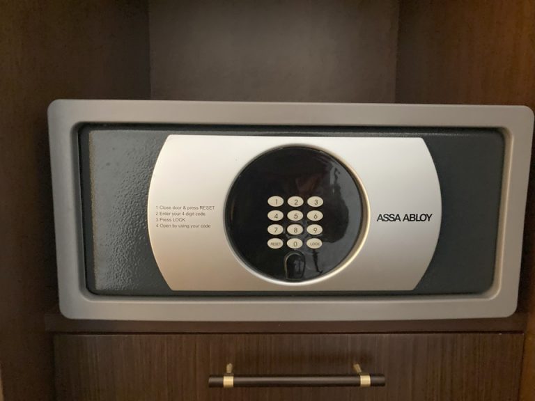 セーフティーボックス(閉じた状態)