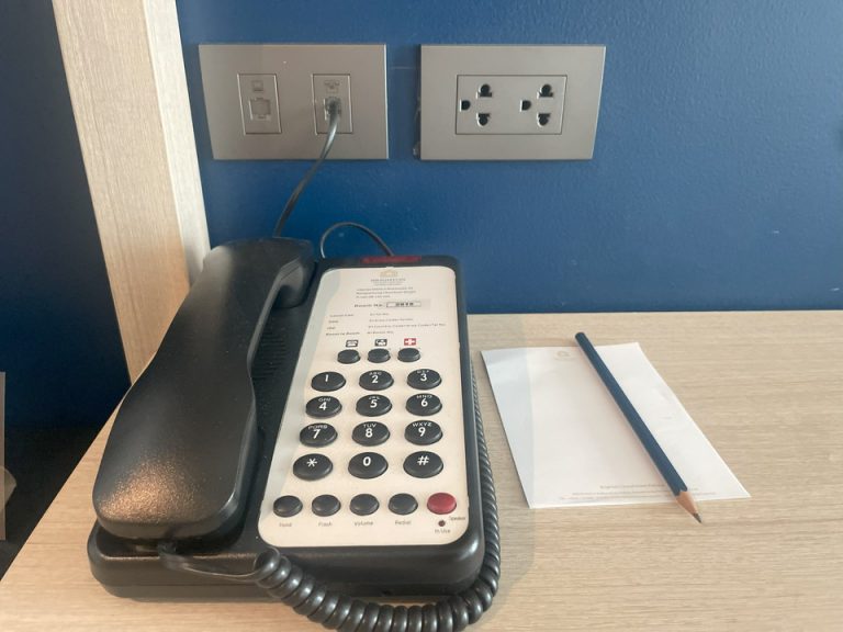 コンセント電話