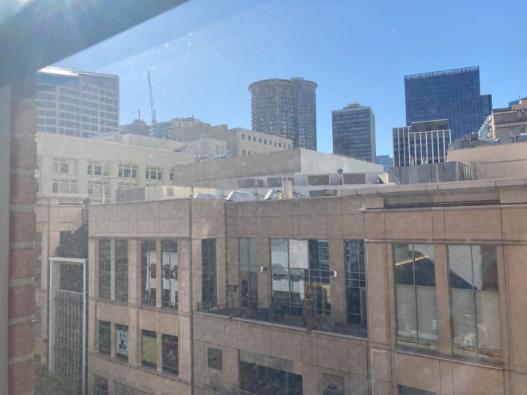 部屋からの眺望(ビル)