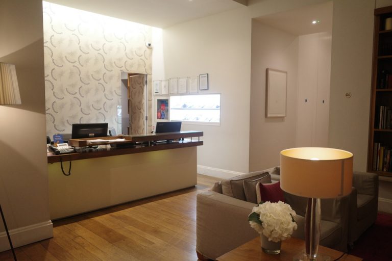 レセプション外観