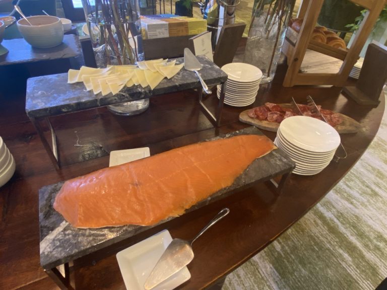 朝食ビュッフェ2