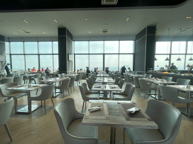 朝食バイキング