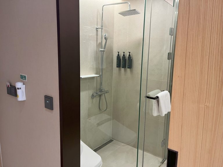 バストイレ入口①