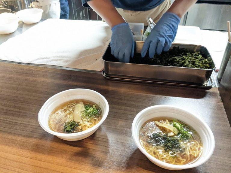 22時~23時詠花で夜鳴きそば