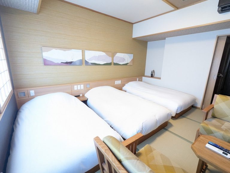 横方向からベッド