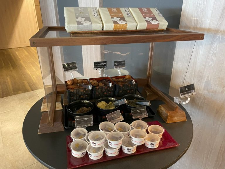 ホテルショップにも売られている梅