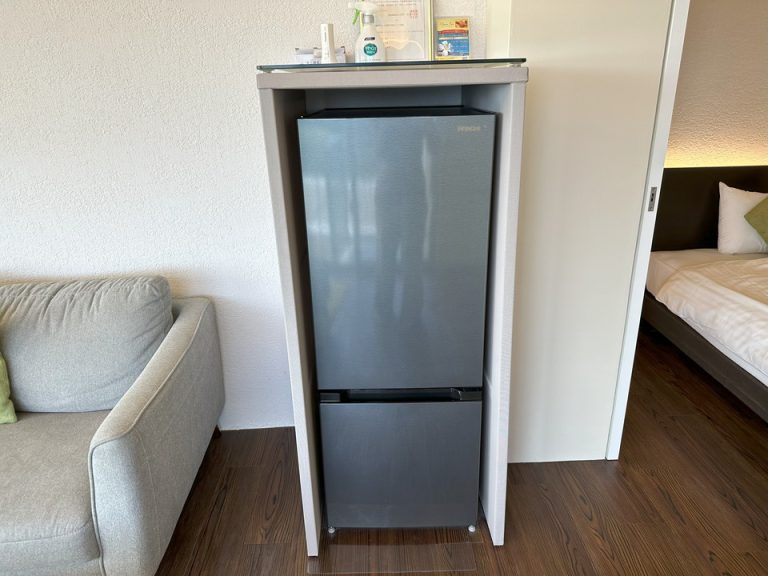 冷蔵庫(閉じた状態)