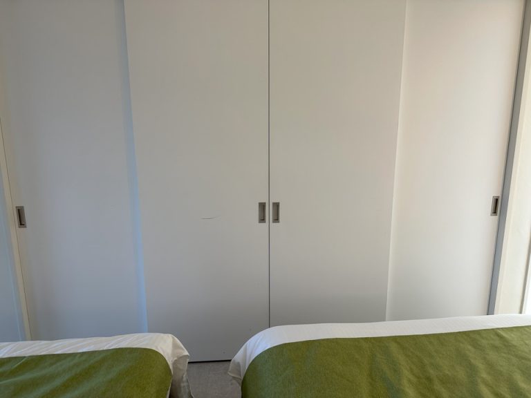 クローゼット(閉じた状態)