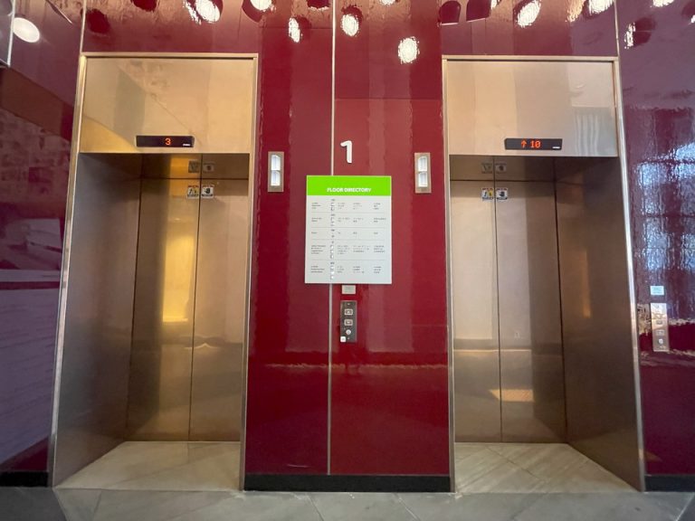 エレベーター全体