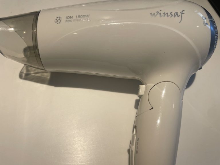 ドライヤー本体