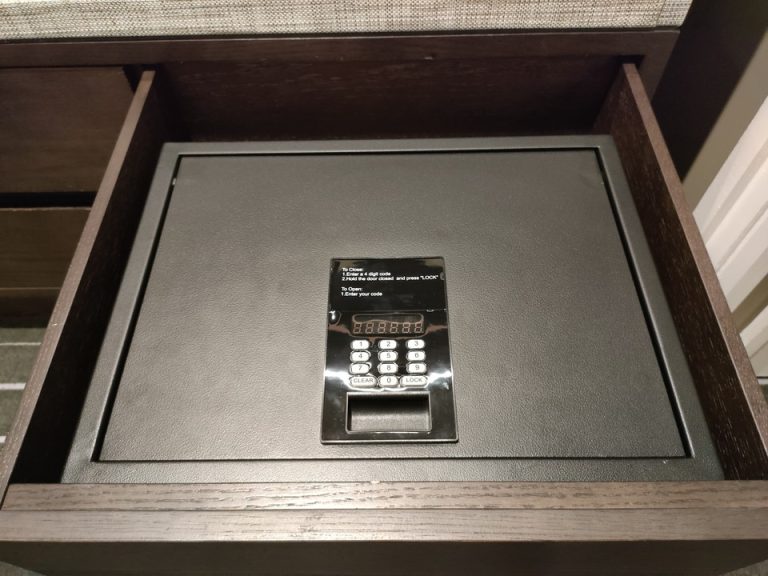 セーフティーボックス(閉じた状態)