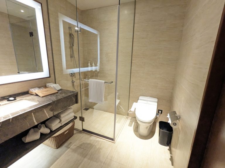 シャワールーム