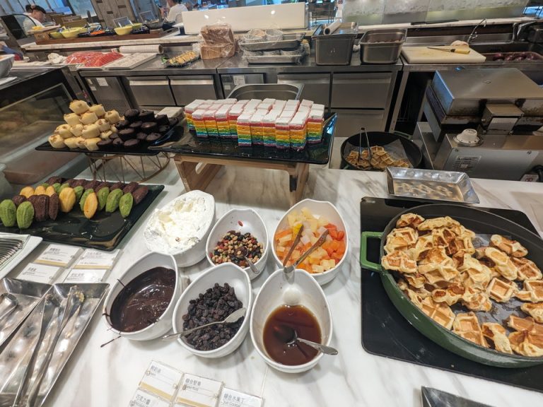 デザートコーナー