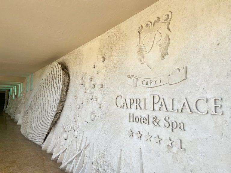 ホテル入り口(1)