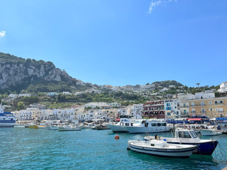 カプリ船着場(1)