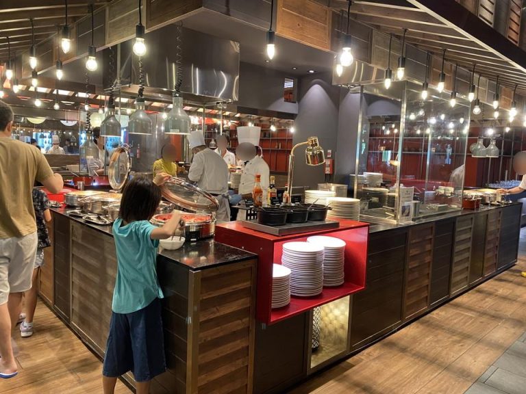 レストラン内観(1)