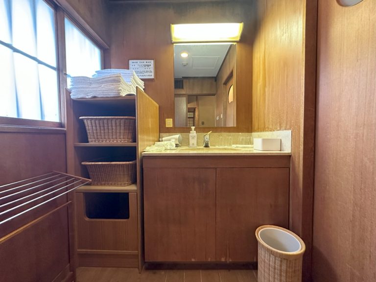 洗面脱衣所(2)