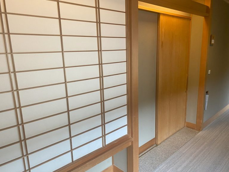 各階部屋入り口