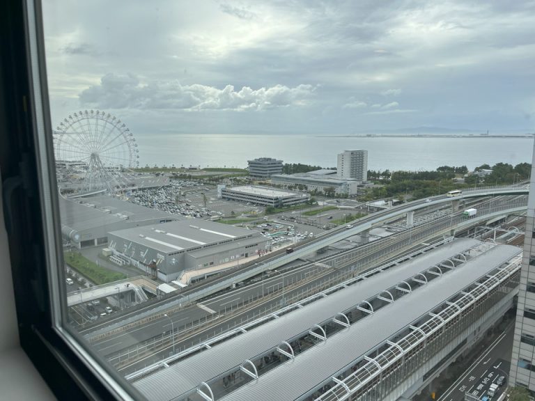 窓からの景色昼間