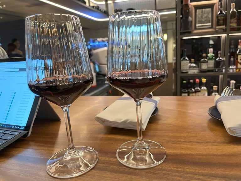 ラウンジがない代わりの無料ドリンク