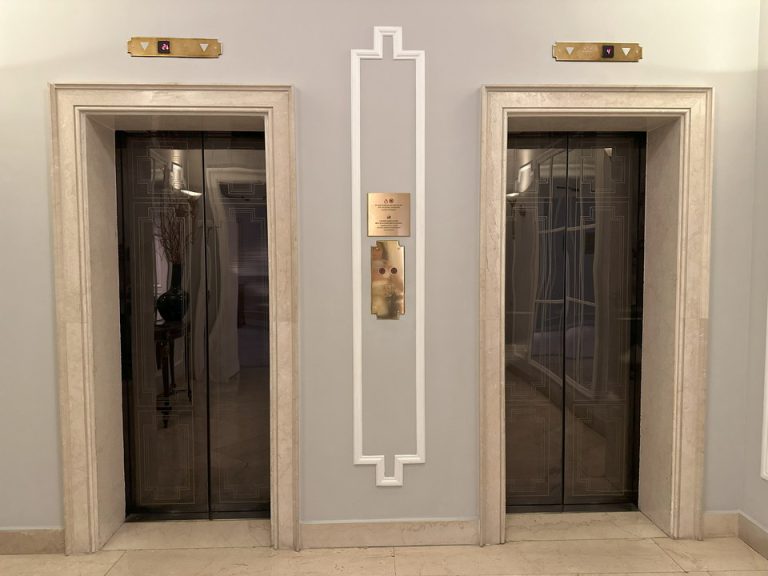 エレベーター全体