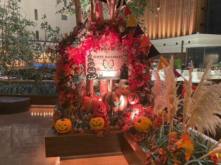 ロビー階 ハロウィン装飾(1)