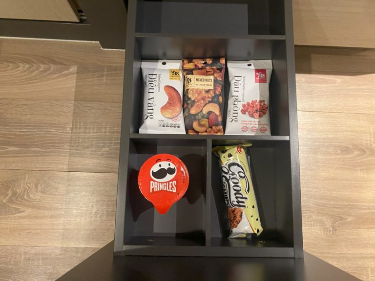 ミニバー・カフェコーナー (2)