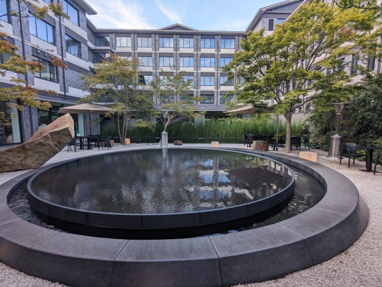 美しい景観の中庭