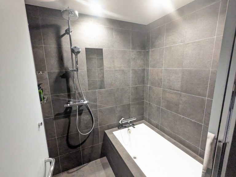 バスルーム全体