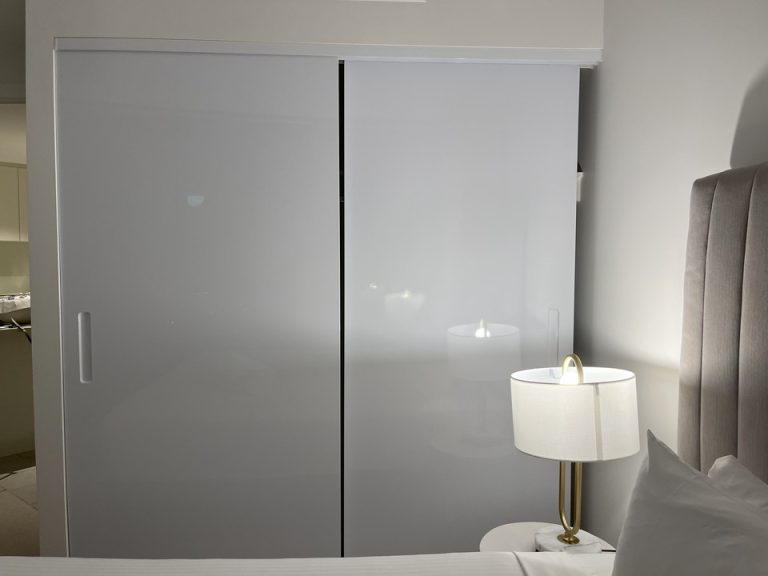 クローゼット(閉じた状態)