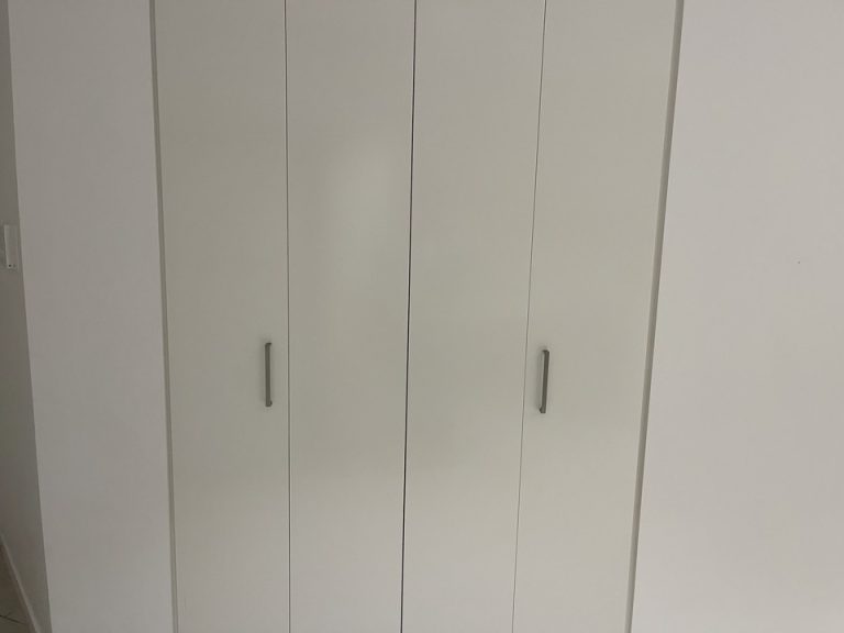 収納(中は洗濯機)