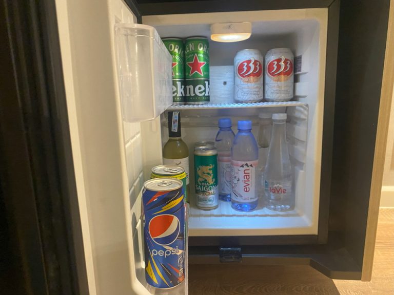 冷蔵庫(開けた状態)