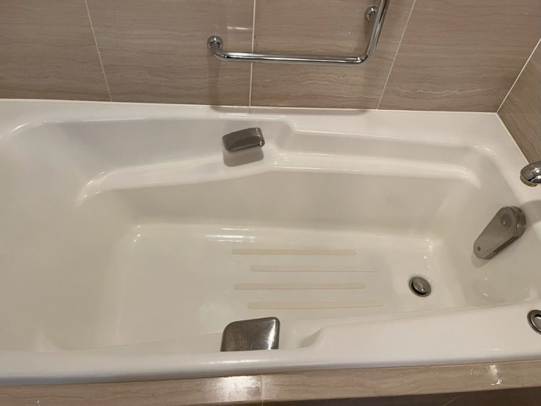 バスタブ