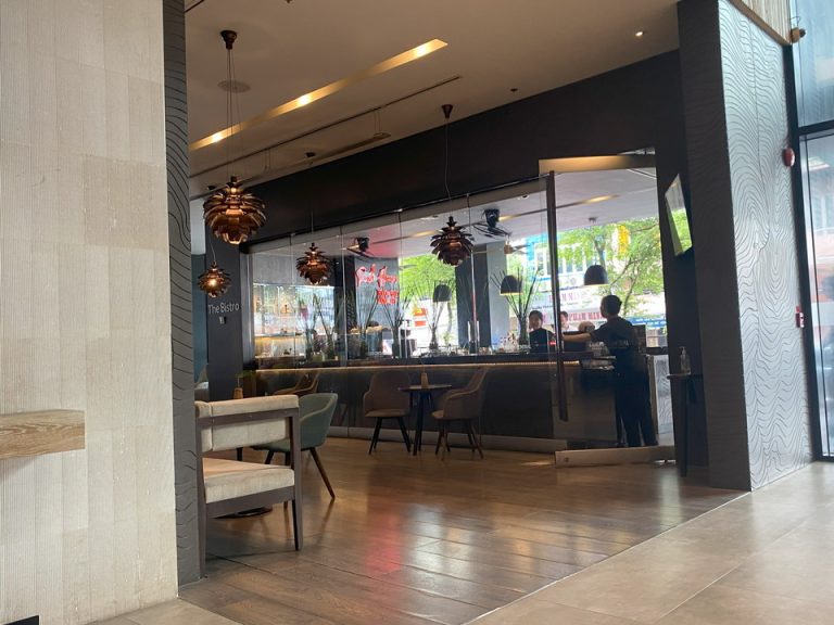 レストラン外観(入口)