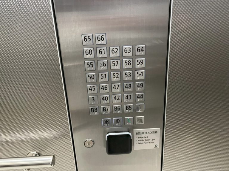 エレベーター階数ボタン