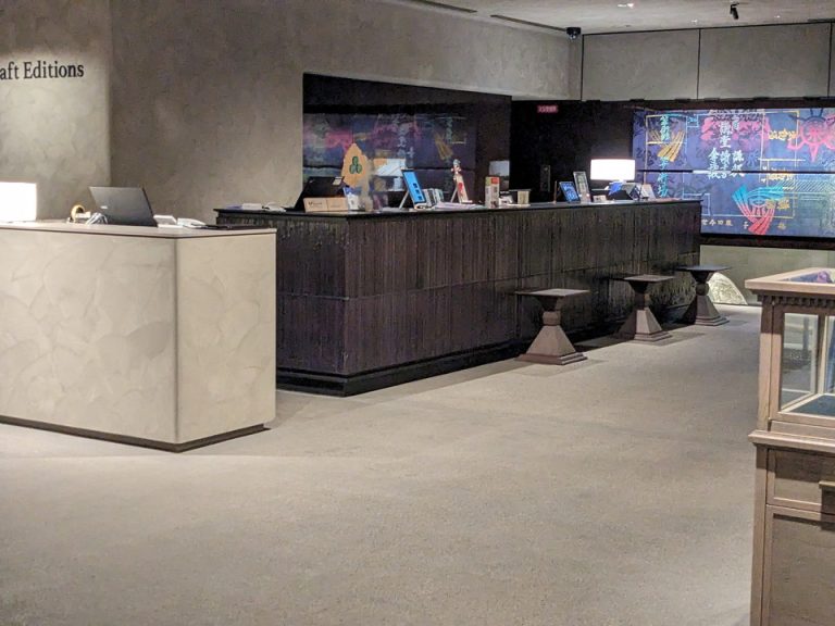 フロントカウンター