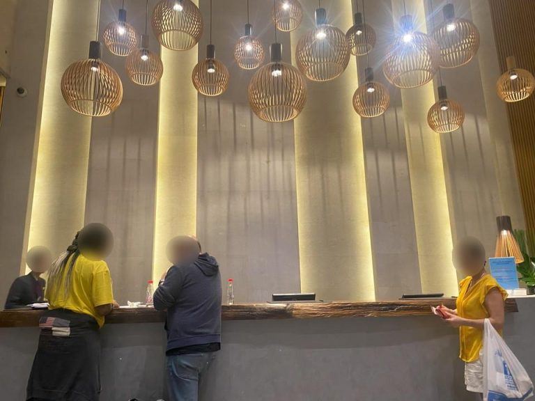 フロントカウンター (1)