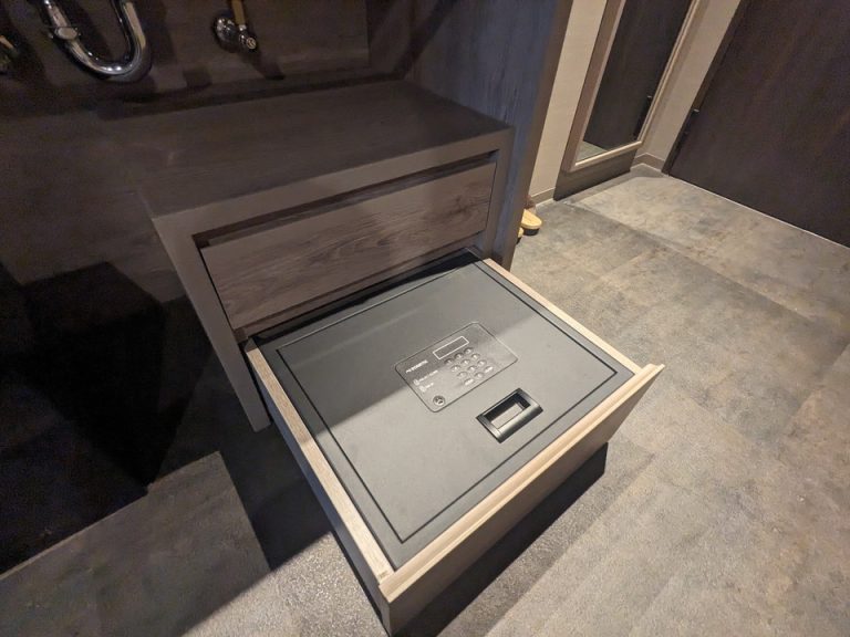 セキュリティボックス(閉じた状態)