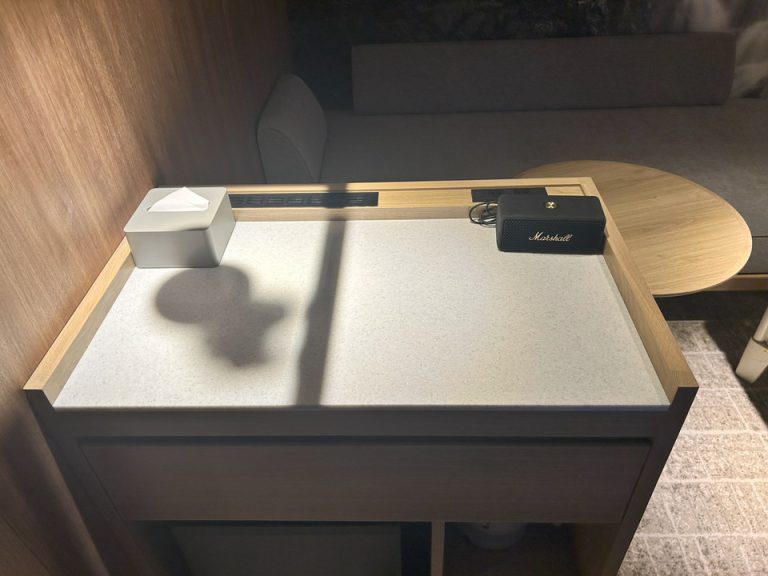 カフェカウンター