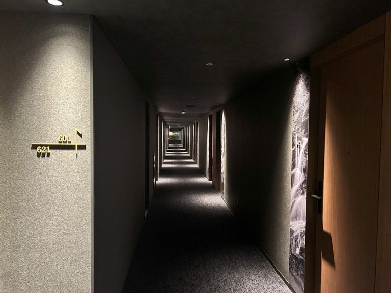 客室階廊下