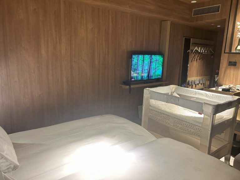 部屋全体(窓側より)(1)