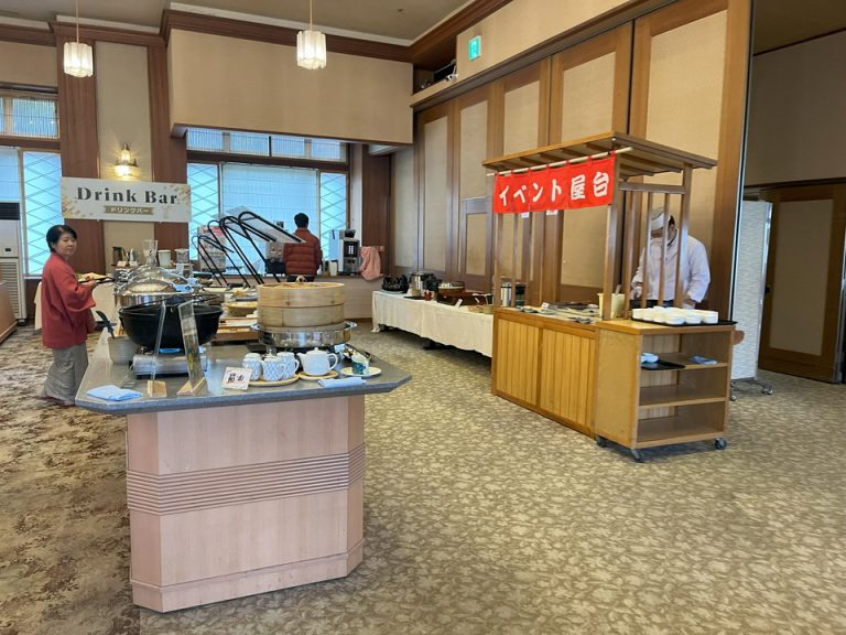 イベント屋台では出汁巻き卵を作ってくれます。