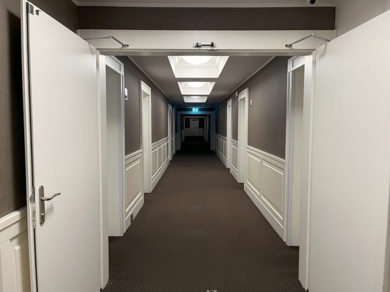 客室階廊下全体