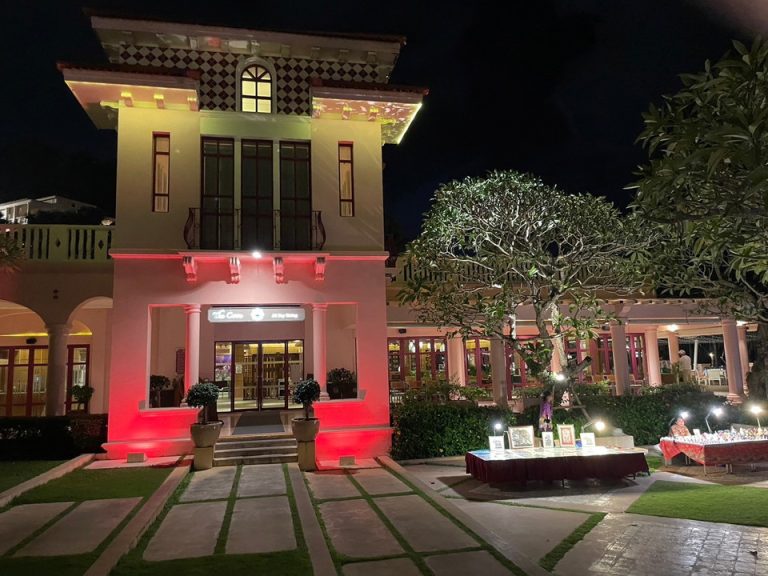 レストラン入り口です