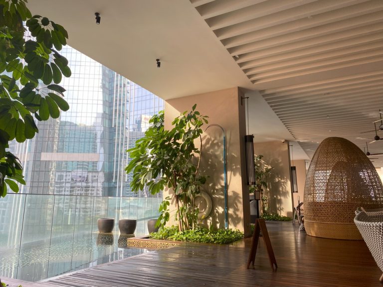 ホテル内施設_プール2