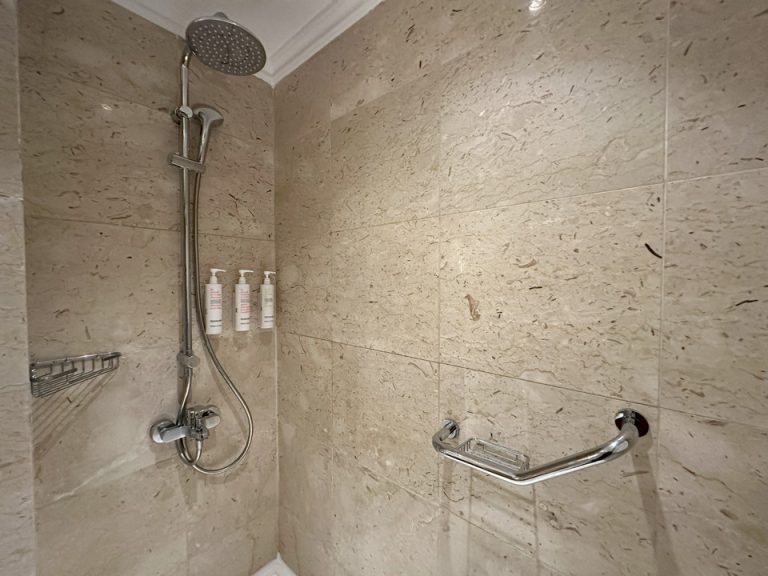 シャワー・シャワーアメニティー